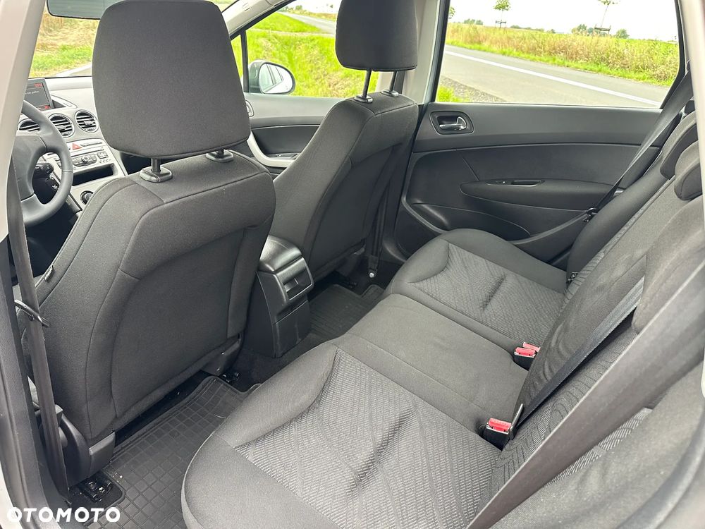 Peugeot 308 - 11