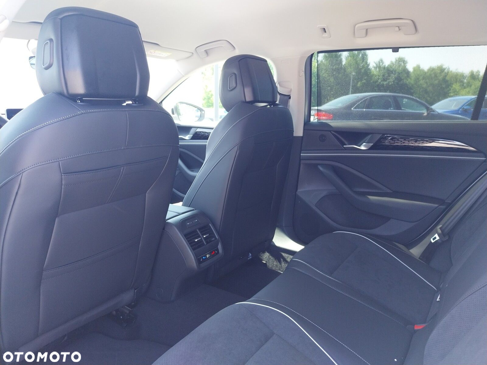 Volkswagen Passat - 18