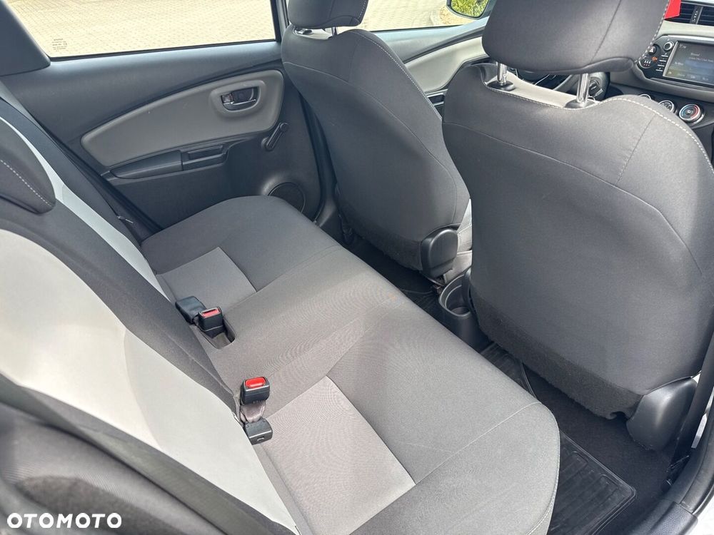 Toyota Yaris - 17