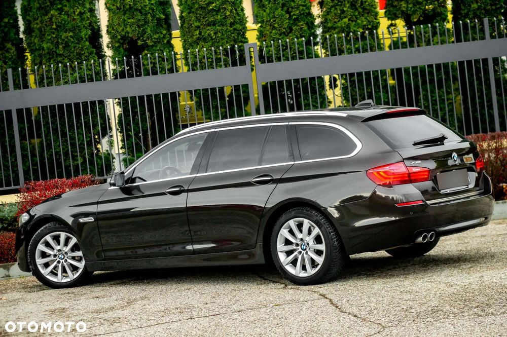 BMW Seria 5 530d Sport-Aut Luxury Line - 3