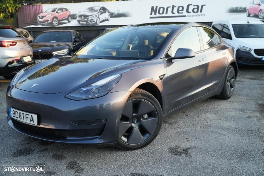 Tesla Model 3 Long Range Tração Traseira - 2