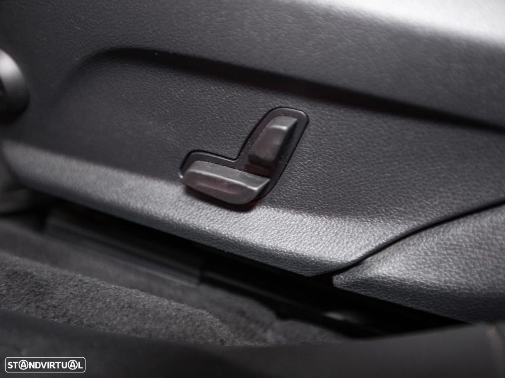 Mercedes-Benz E 300 de AMG Line - 28