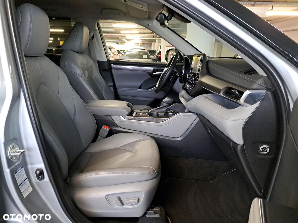 Toyota Highlander - 19
