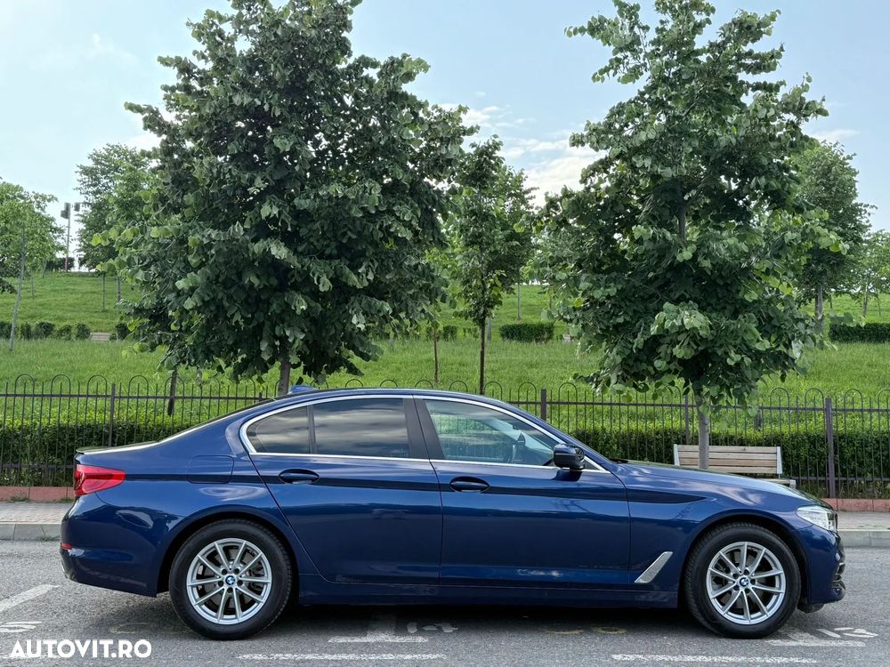 BMW Seria 5 520i Aut. - 4