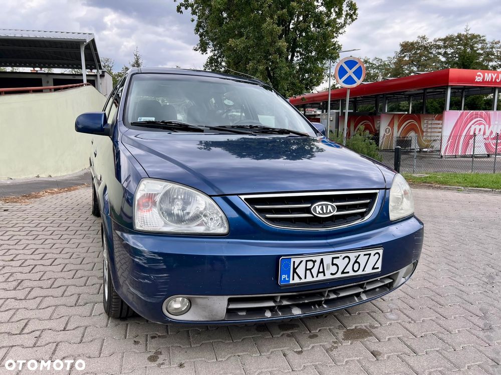 Kia Carens - 5