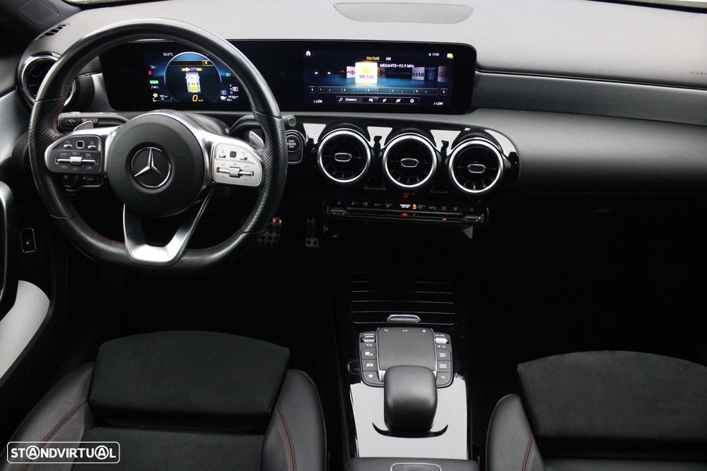 Mercedes-Benz A 250 e AMG Line - 9