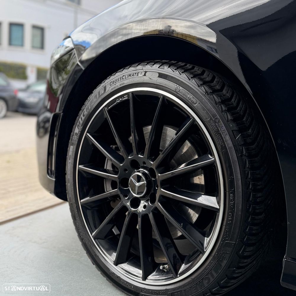 Mercedes-Benz A 250 Limousine e 8G-DCT AMG Line - 5