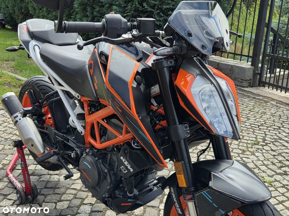 KTM Duke 390 - 24