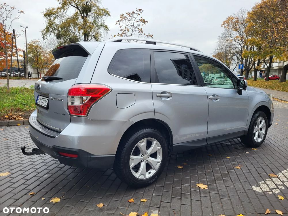 Subaru Forester 2.0i Comfort Lineartronic - 25
