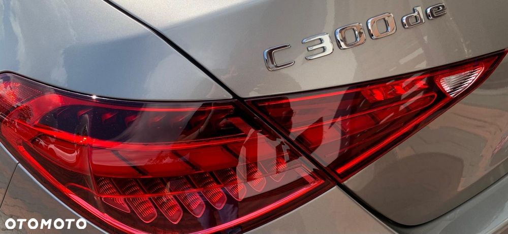 Mercedes-Benz Klasa C 300 de 9G-TRONIC Edition AMG Line - 26