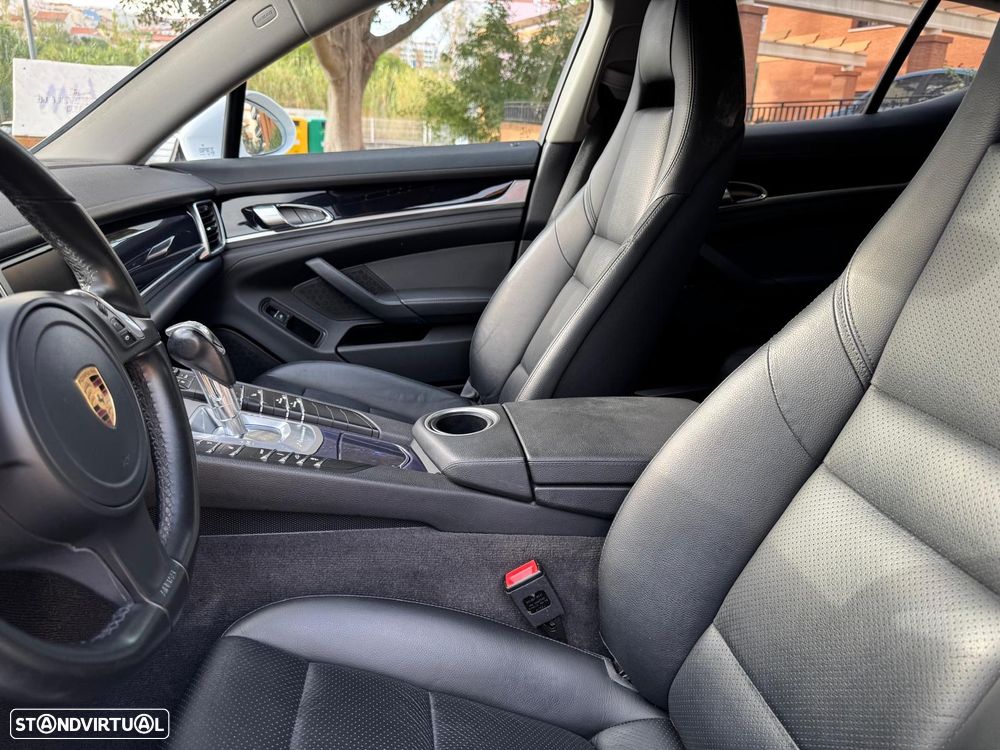 Porsche Panamera - 10