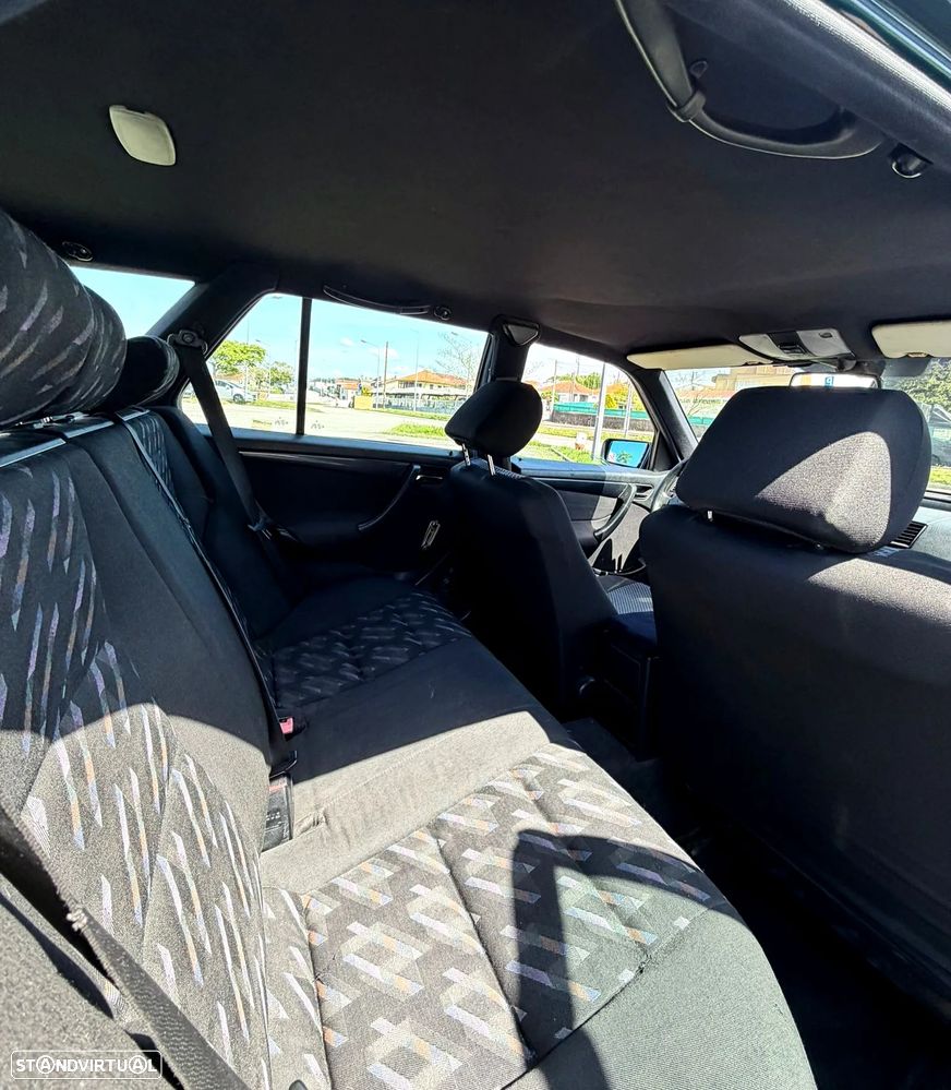 Mercedes-Benz C 220 - 8