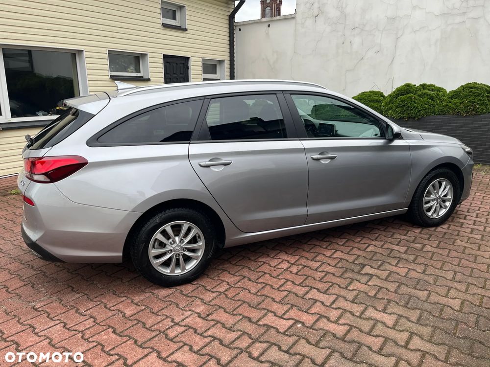 Hyundai i30 1.0 T-GDI Modern - 10