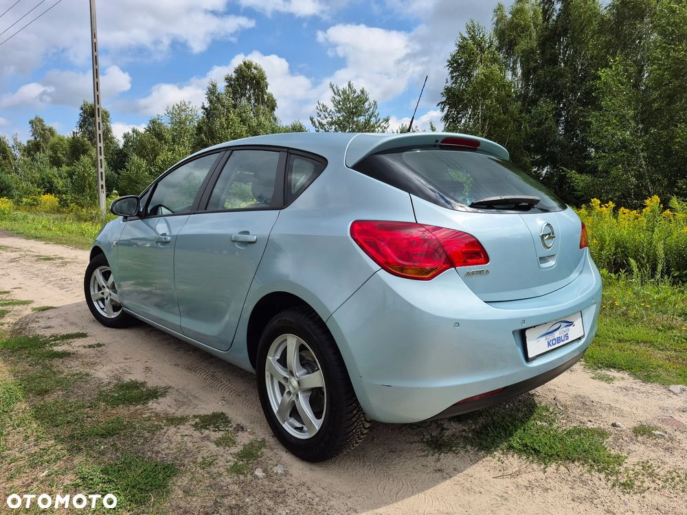 Opel Astra 1.6 Edition Plus - 11