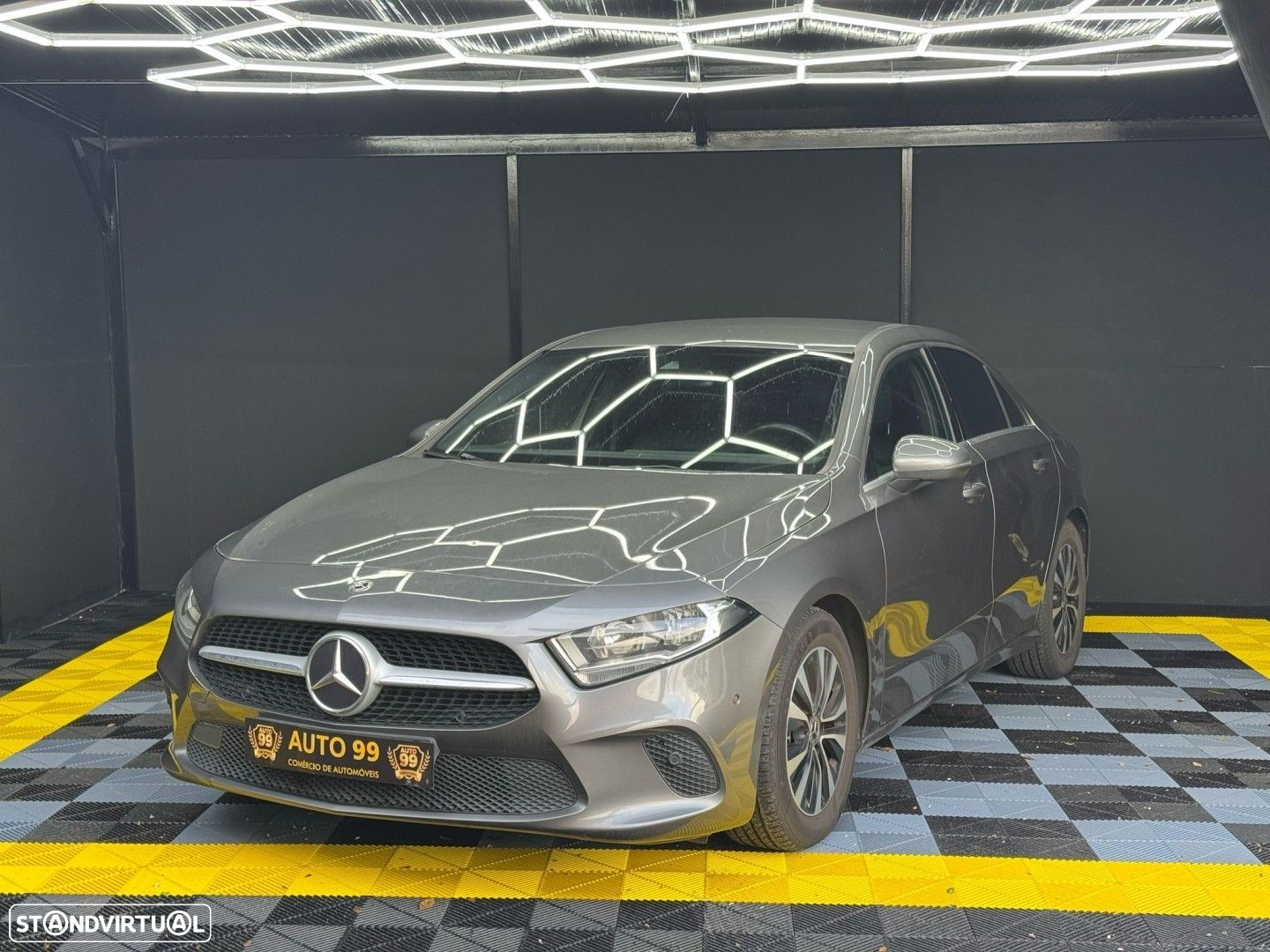 Mercedes-Benz A 180 d Business Solutions - 2