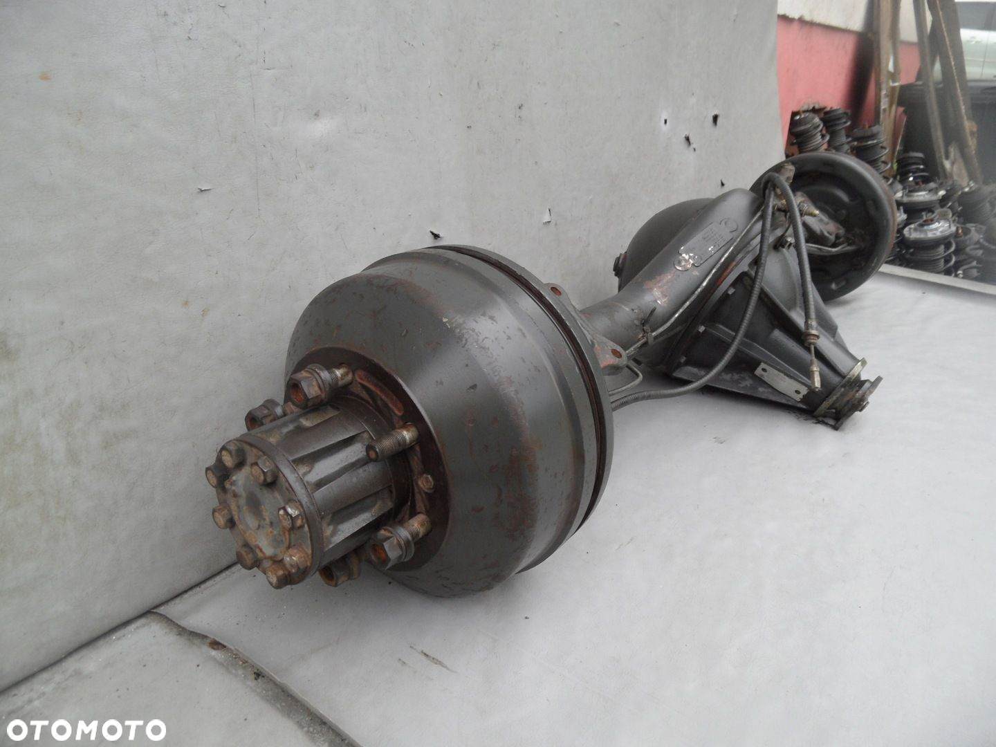 MOST TYŁ TYLNY NISSAN ATLEON GD260 3.89 35/9 - 3