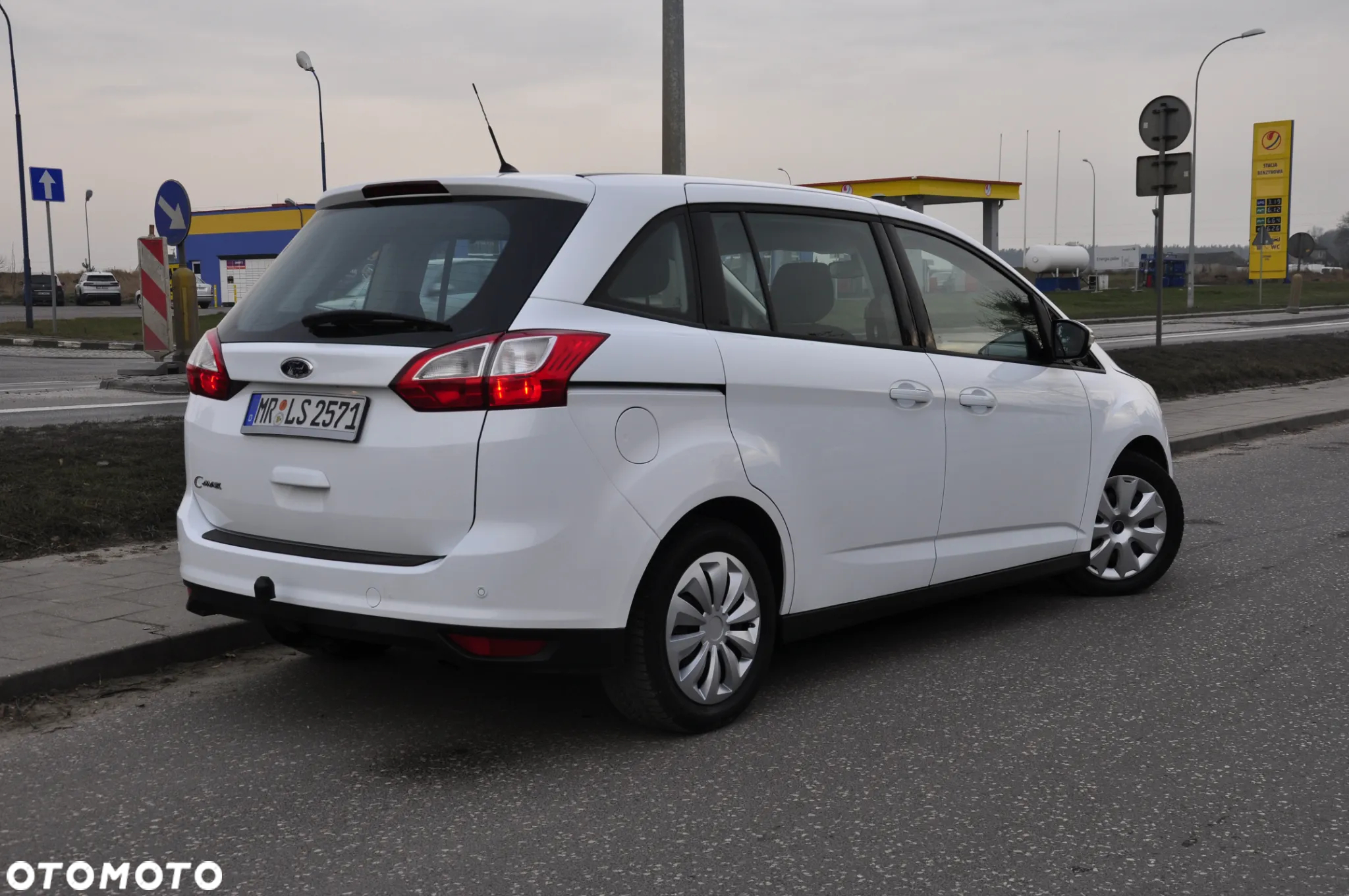 Ford Grand C-MAX 2.0 TDCi Champions Edition - 23