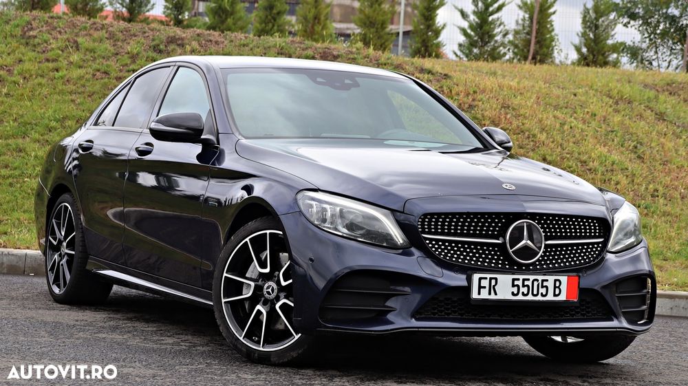 Mercedes-Benz C 300 e 9G-TRONIC AMG Line - 1