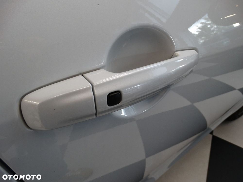Suzuki Swift - 15