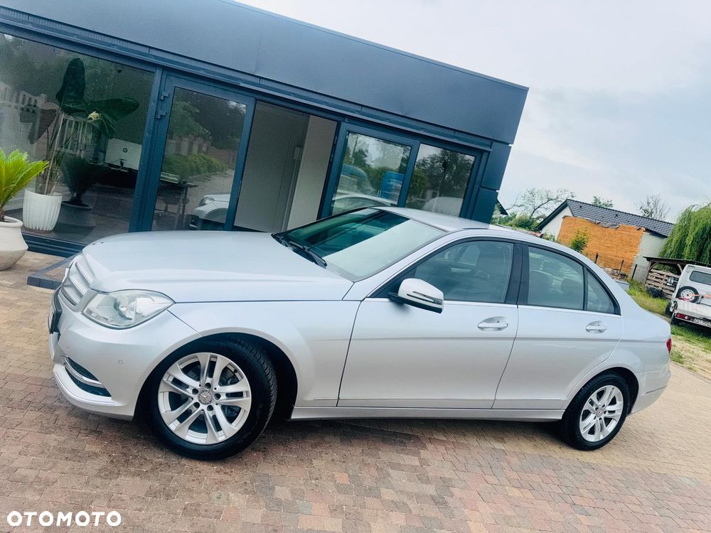 Mercedes-Benz Klasa C 200 Kompressor Avantgarde - 29