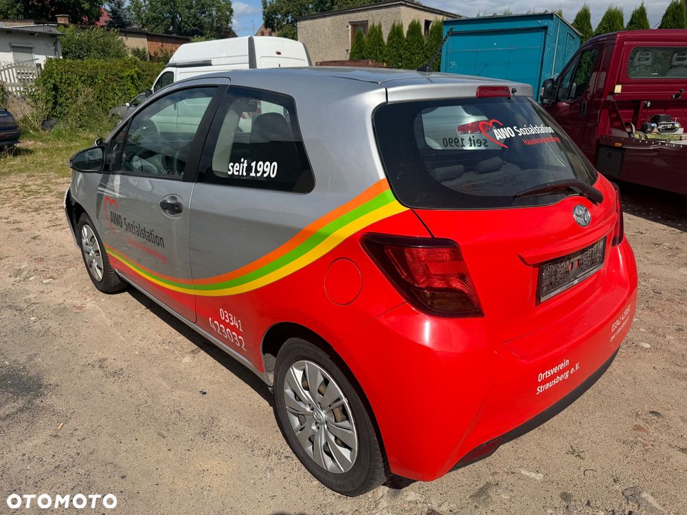 Toyota Yaris 1.0 Luna A/C - 4