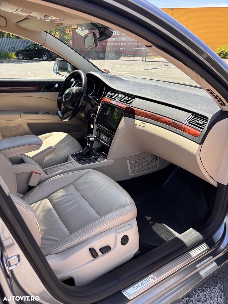 Skoda Superb 2.0 TDI Elegance DSG - 10