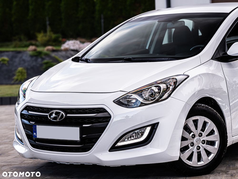 Hyundai i30 blue 1.4 Classic Navigation - 36