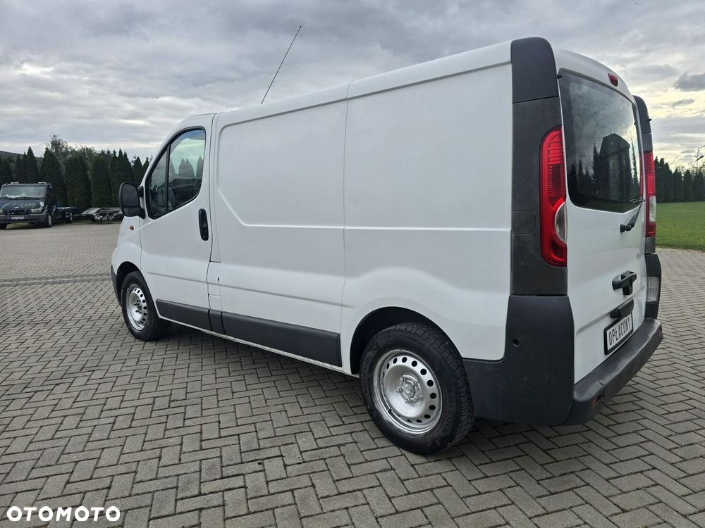 Renault Trafic - 13