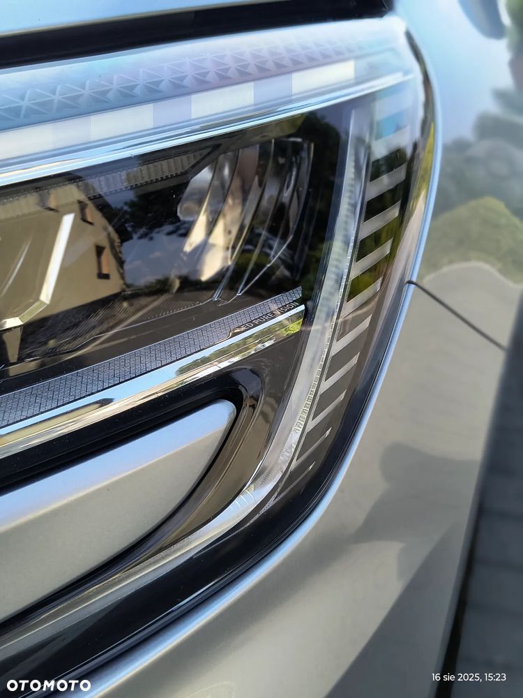 Renault Megane 1.3 TCe FAP Techno EDC - 10