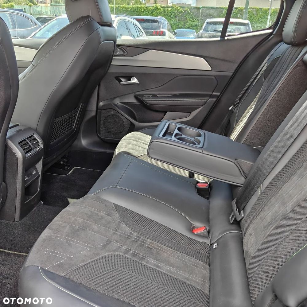 Peugeot 408 1.2 PureTech GT S&S EAT8 - 7