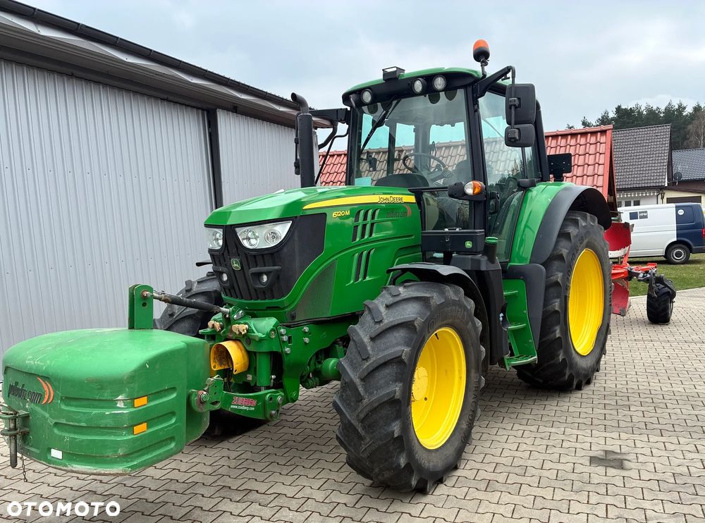 John Deere 6120M - 2