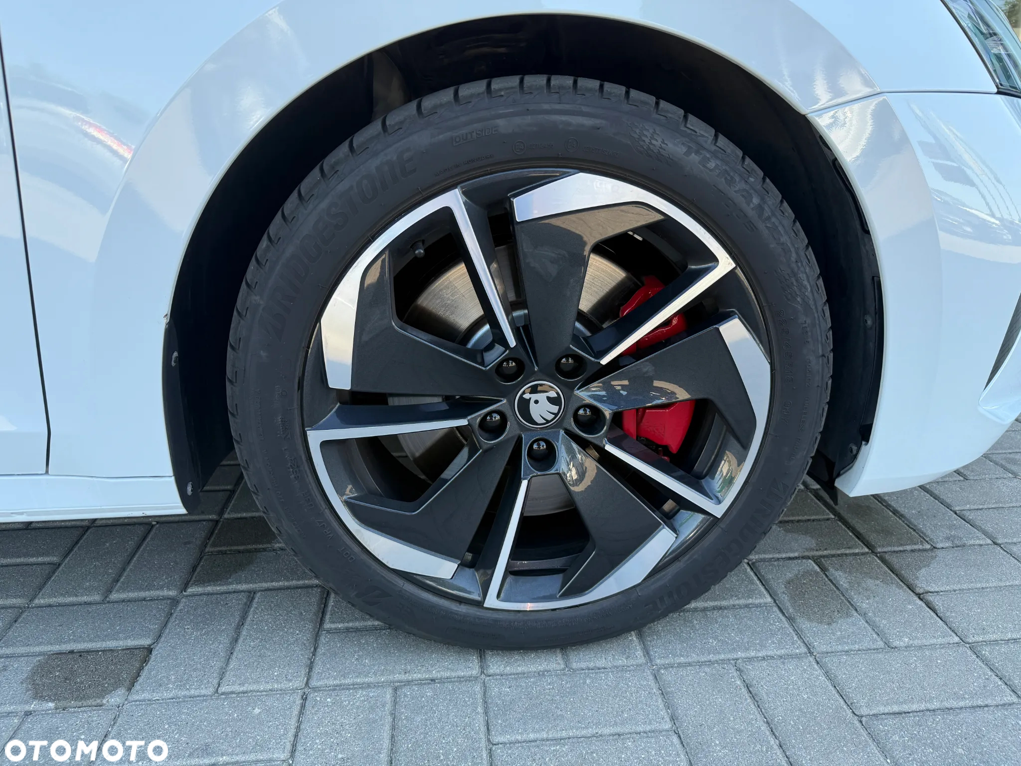 Skoda Octavia 2.0 TSI RS DSG - 8