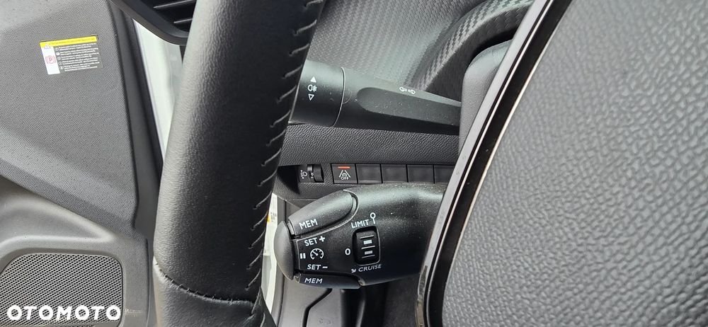 Peugeot 2008 PureTech 100 Stop&Start Active - 22