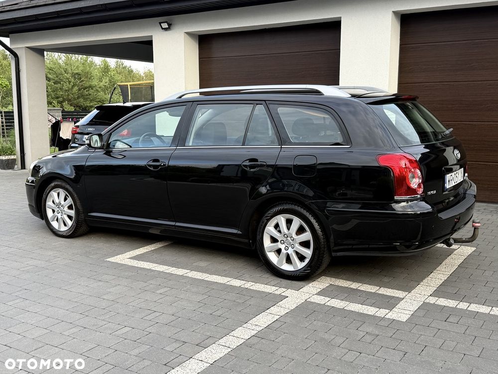 Toyota Avensis 1.8 VVT-i Combi - 4