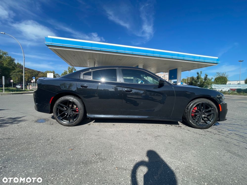Dodge Charger - 4