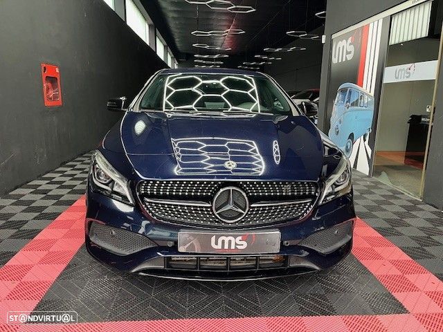 Mercedes-Benz CLA 180 d Shooting Brake AMG Line - 2