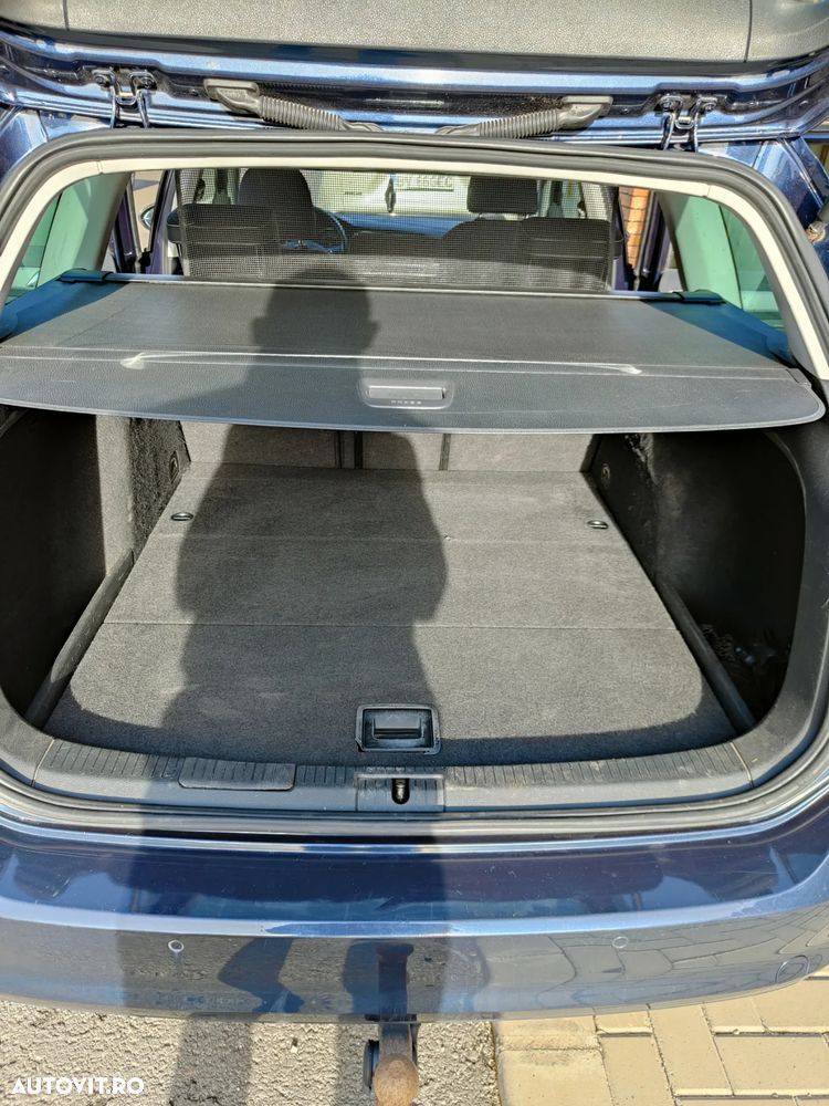 Volkswagen Golf 2.0 BlueTDI Cup - 7