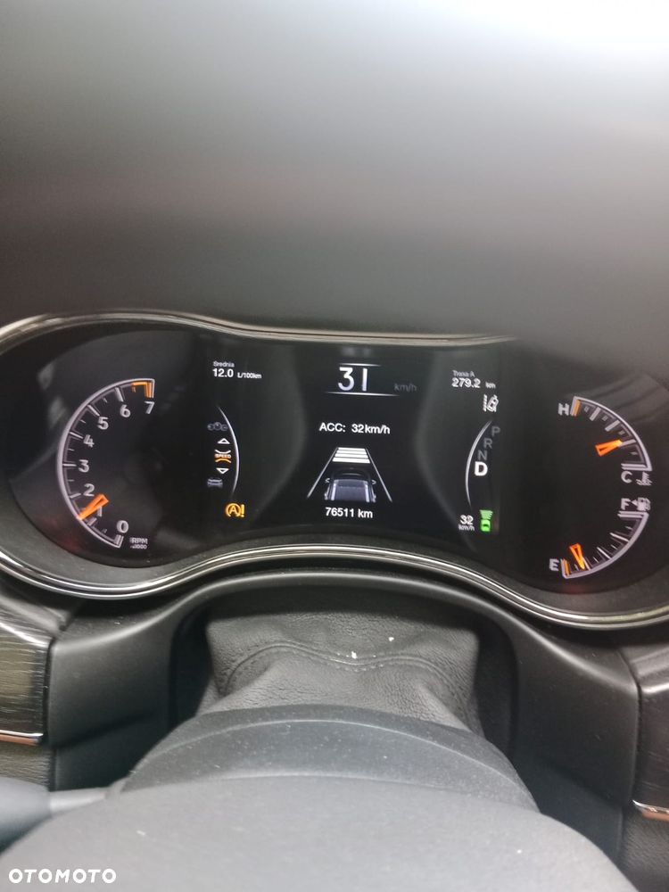 Jeep Grand Cherokee - 36