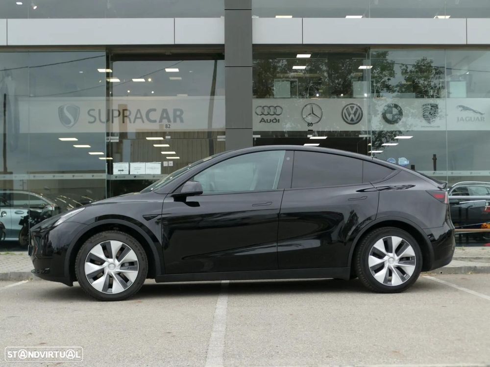 Tesla Model Y Standard - 19