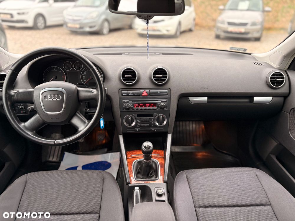 Audi A3 Sportback 1.9 TDI Attraction - 14