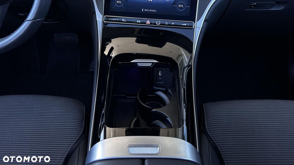 Mercedes-Benz GLC - 21