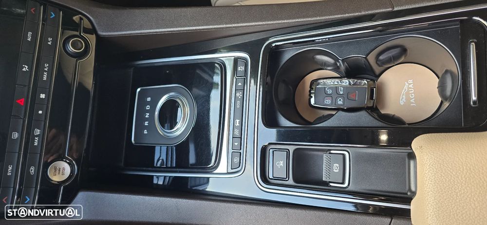 Jaguar F-Pace 2.0 i4D Prestige AWD Aut. - 20