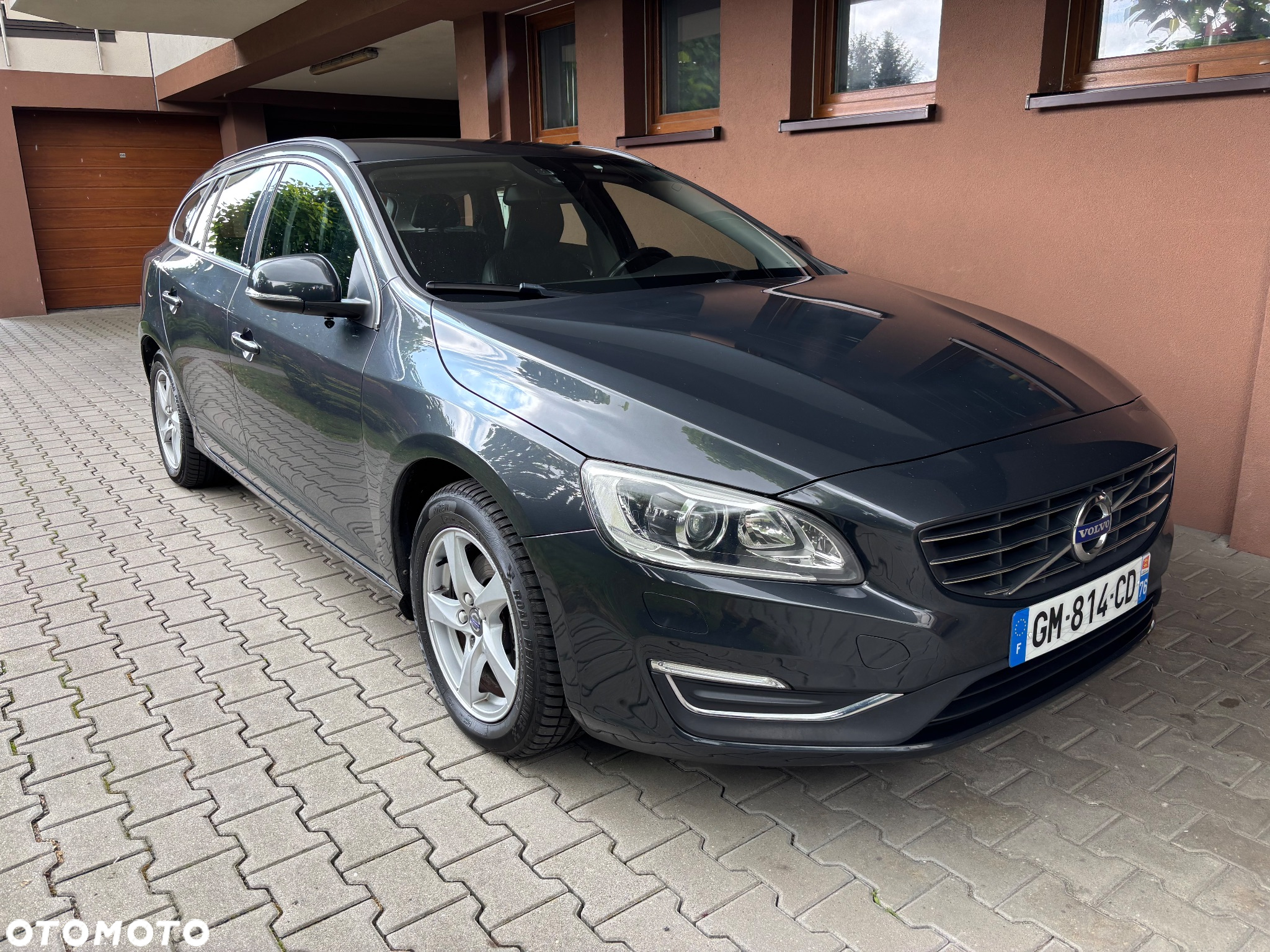Volvo V60 T5 Drive-E Dynamic Edition (Momentum) - 8