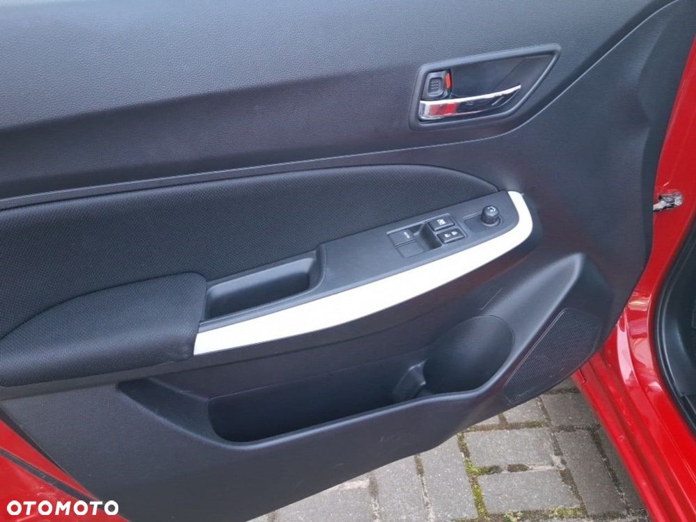 Suzuki Swift 1.2 Premium Plus - 15