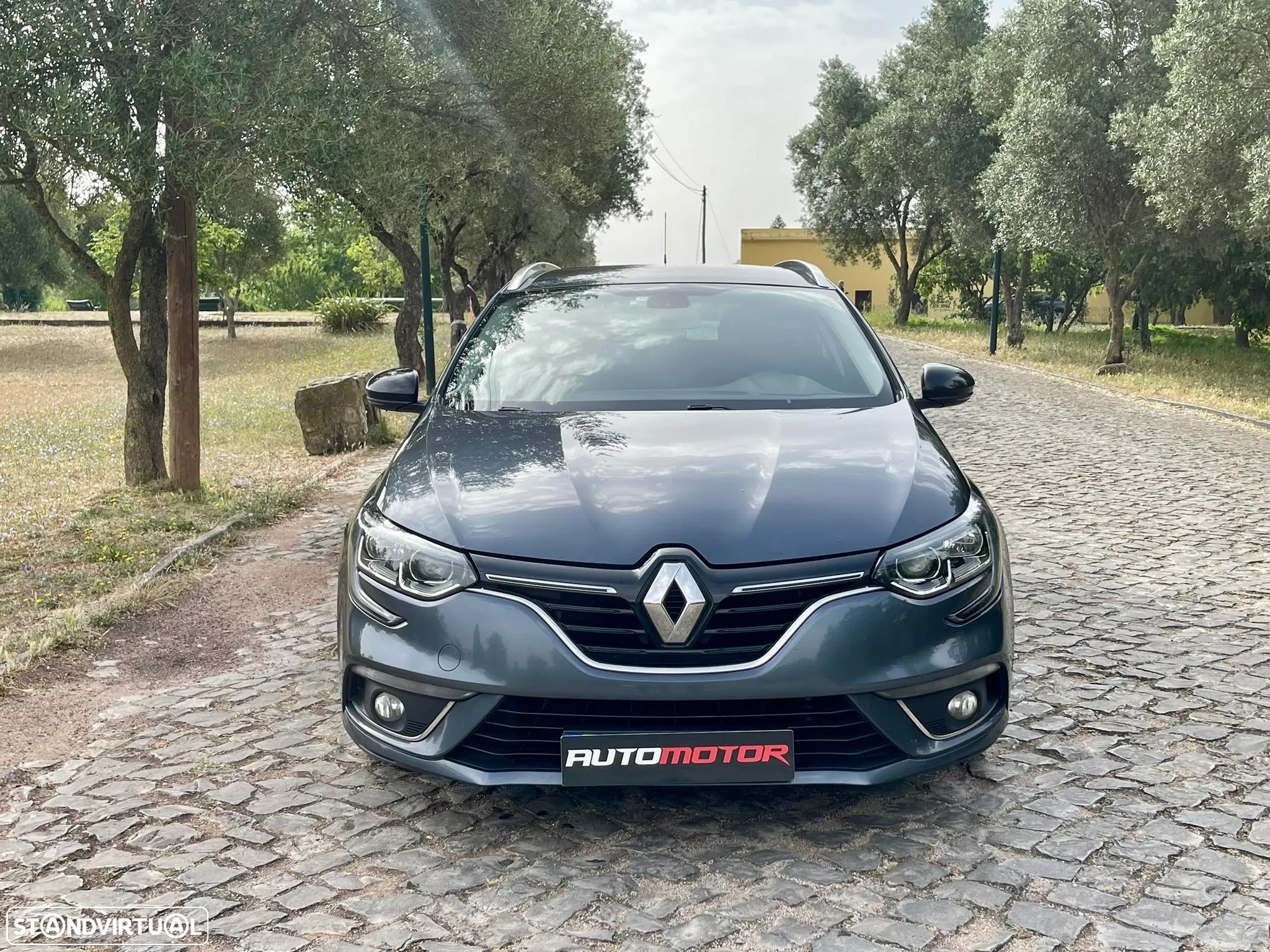 Renault Mégane Sport Tourer 1.5 dCi Limited - 4