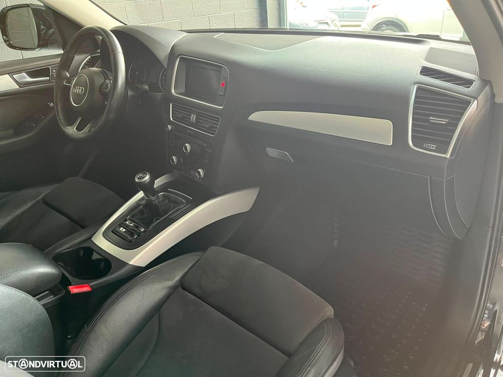 Audi Q5 2.0 TDI Business Line S-line - 33