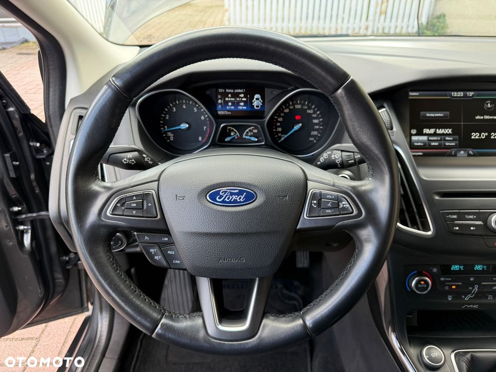 Ford Focus 1.0 EcoBoost Start-Stopp-System TITANIUM STYLE - 23