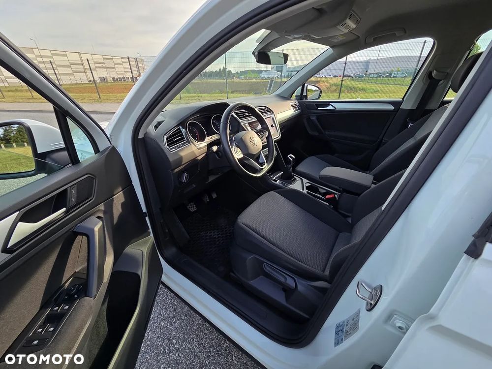 Volkswagen Tiguan 1.5 TSI EVO Active - 11