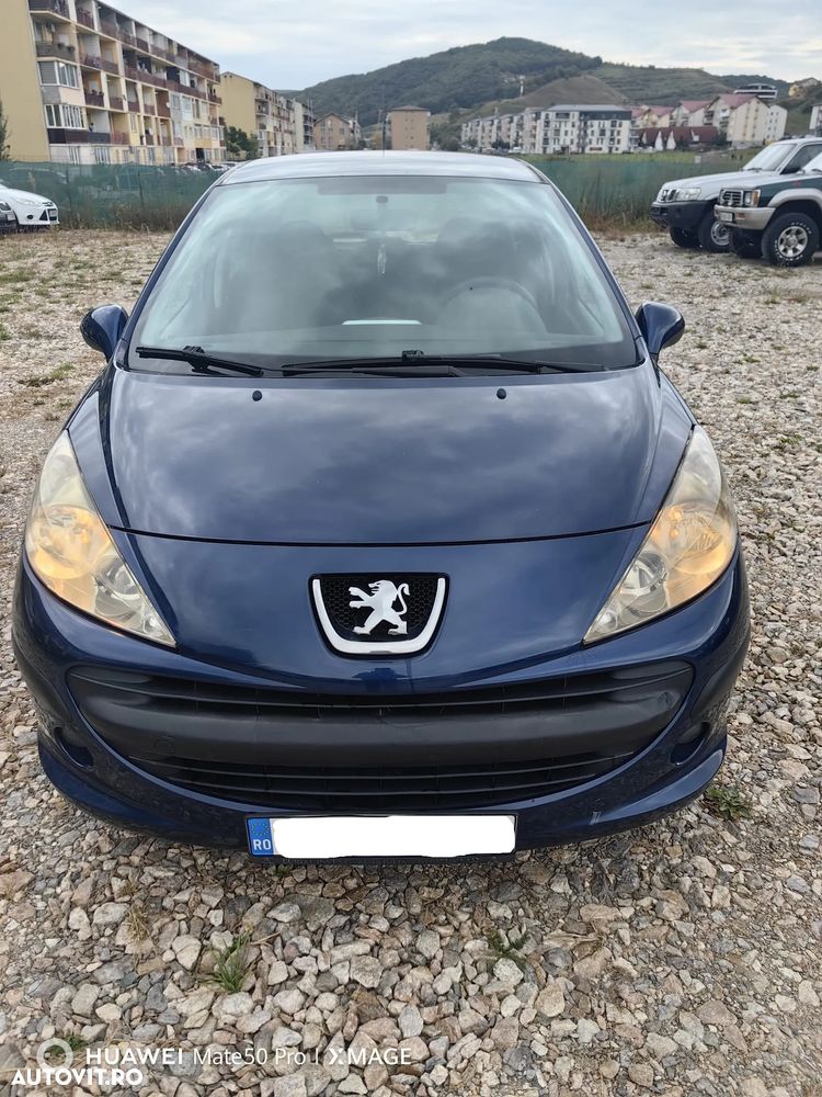 Peugeot 207 - 13