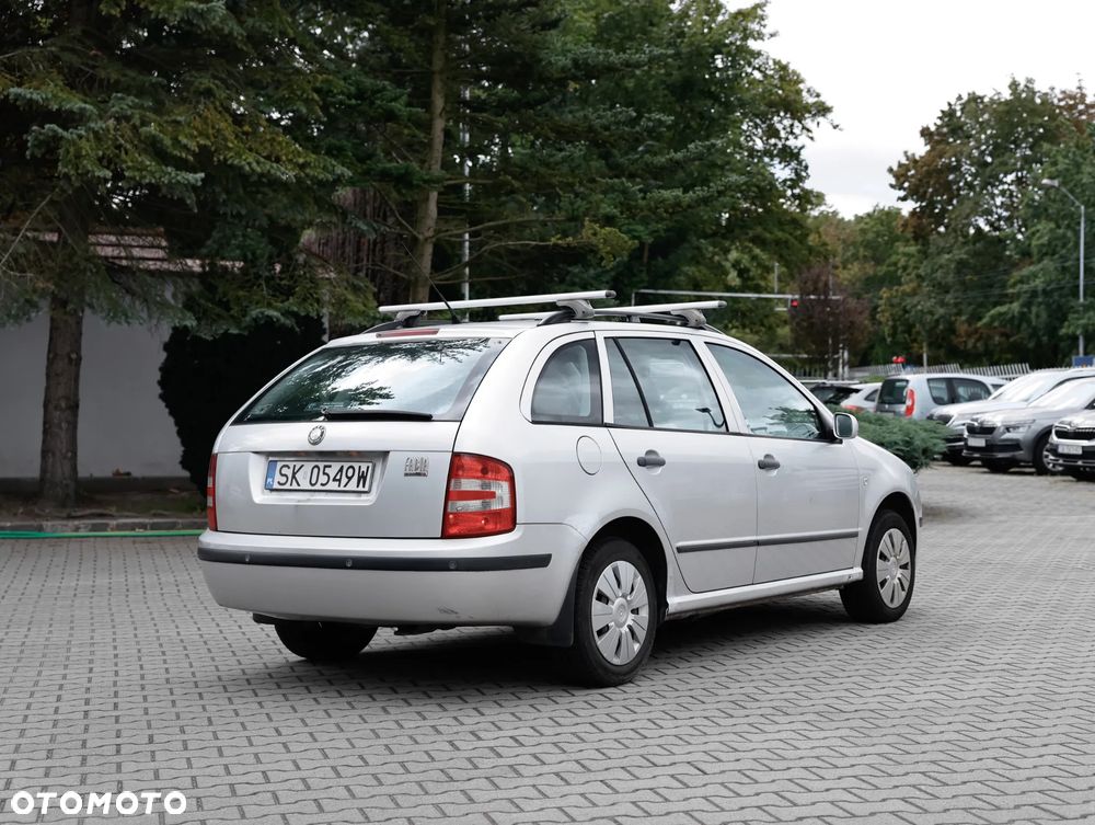 Skoda Fabia 1.4 16V Active - 9